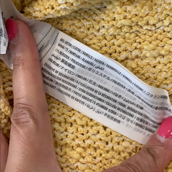 Abercrombie & Fitch sweater - Picture 4 of 5